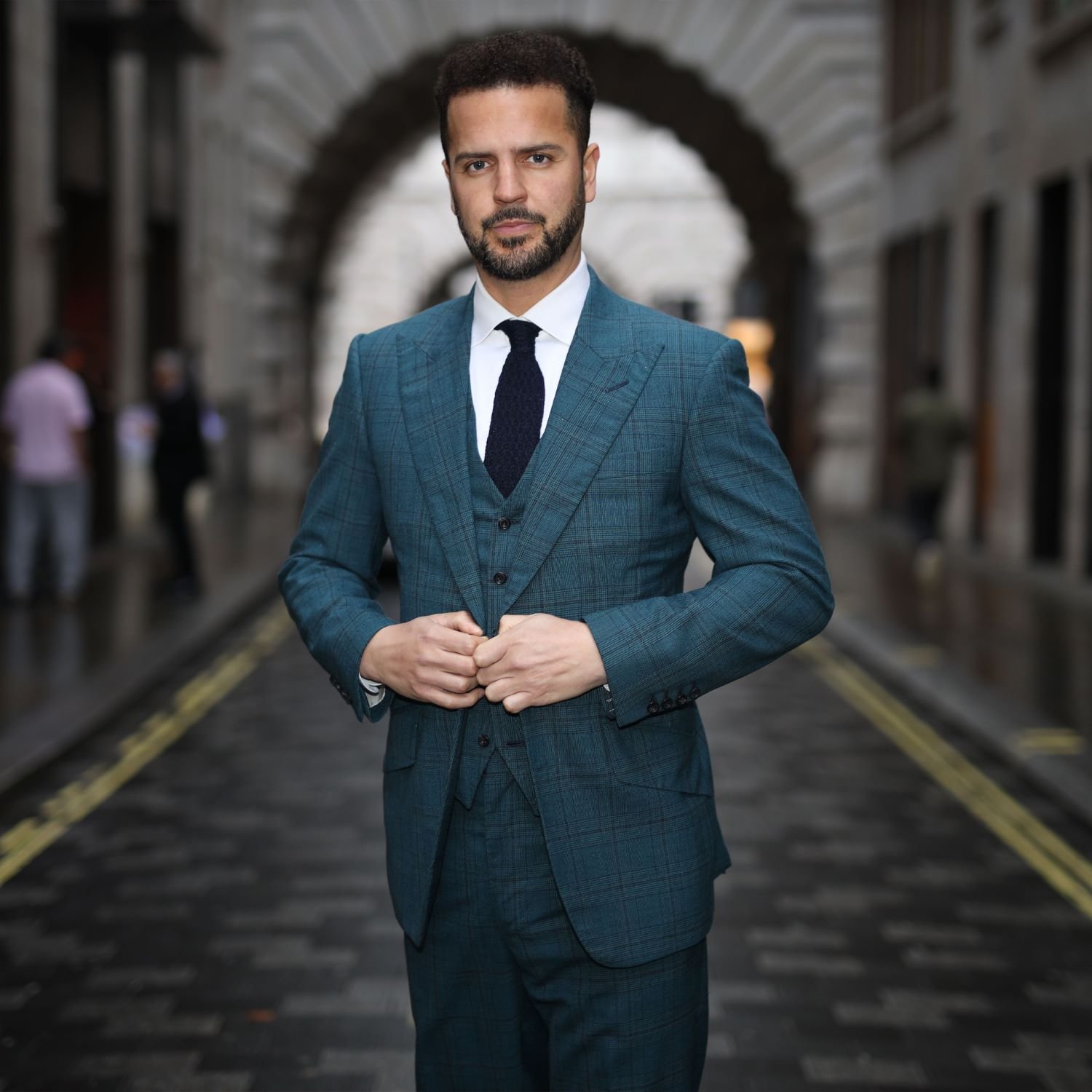 Contact tailors on savile row - Fielding and Nicholson fitting suits london - Fielding and nicholson